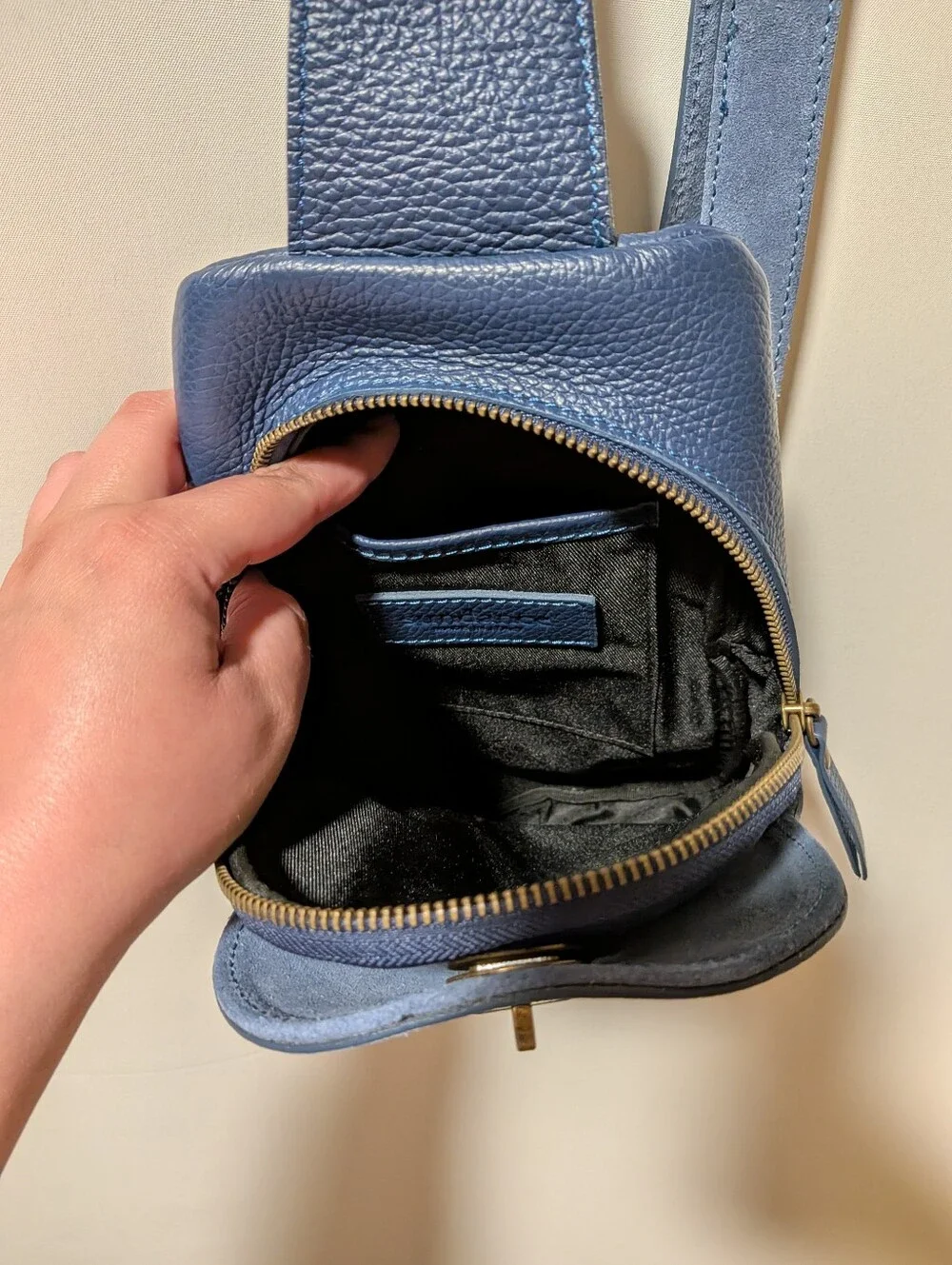 Sundance Made in Italy Blue Suede Pebbled Leather Sling Crossbody Shoulder Bag